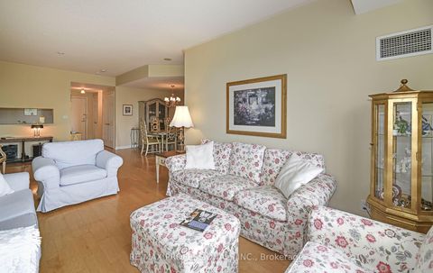 Photo 4 at 504 - 3085 Bloor Street W, Queensway, Toronto