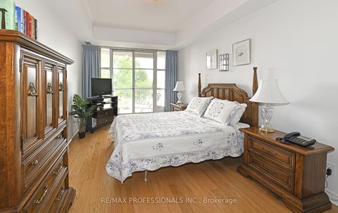 Photo 14 at 504 - 3085 Bloor Street W, Queensway, Toronto