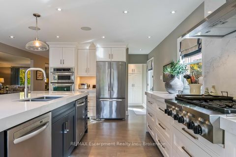 Photo 13 at 278 Carolyn Drive, CO Central, Oakville