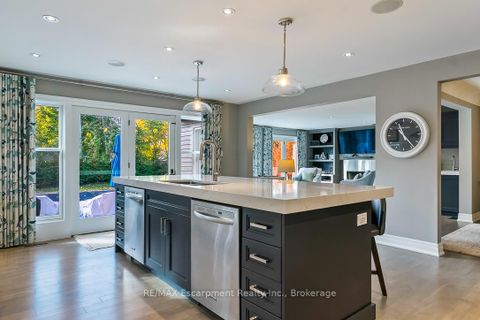 Photo 14 at 278 Carolyn Drive, CO Central, Oakville