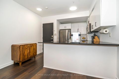 Photo 4 at PH7 - 539 Jarvis Street, North St. James Town, Toronto