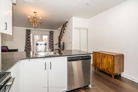 Photo 6 at PH7 - 539 Jarvis Street, North St. James Town, Toronto