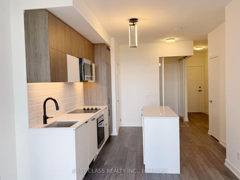 Photo 2 at 704 - 8888 Yonge Street, South Richvale, Richmond Hill