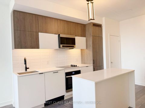 Photo 3 at 704 - 8888 Yonge Street, South Richvale, Richmond Hill