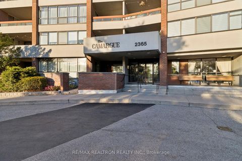 Photo 2 at 508 - 2365 Kennedy Road, Malvern West, Toronto