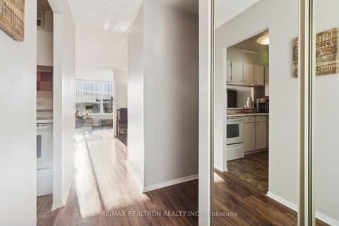 Photo 8 at 508 - 2365 Kennedy Road, Malvern West, Toronto