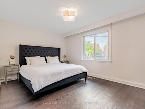 Photo 9 at 62 Cocksfield Avenue, Bathurst Manor, Toronto