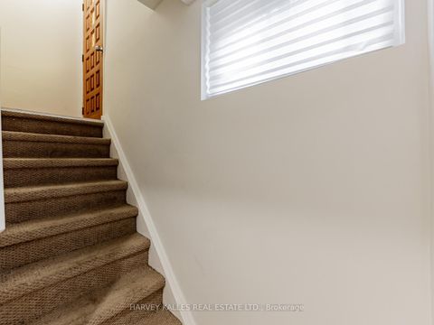 Photo 17 at 62 Cocksfield Avenue, Bathurst Manor, Toronto