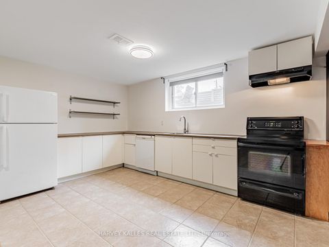 Photo 21 at 62 Cocksfield Avenue, Bathurst Manor, Toronto