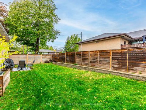 Photo 25 at 62 Cocksfield Avenue, Bathurst Manor, Toronto