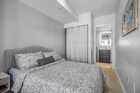 Photo 15 at 304 - 835 St. Clair Avenue W, Wychwood, Toronto