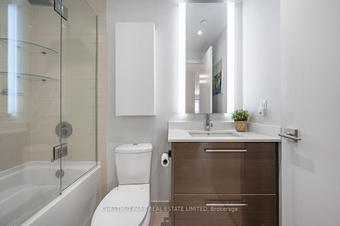 Photo 19 at 304 - 835 St. Clair Avenue W, Wychwood, Toronto