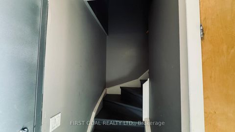 Photo 9 at 123 - 255 Richmond Street E, Moss Park, Toronto