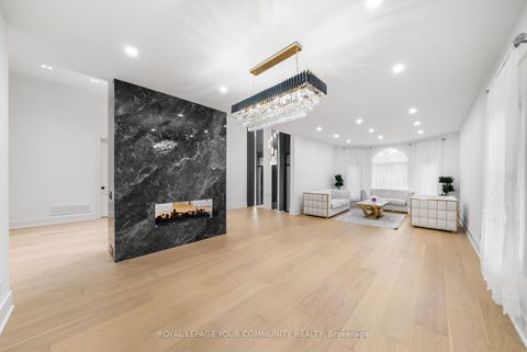 Photo 5 at 72A Oxford Street, Mill Pond, Richmond Hill