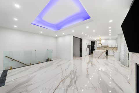 Photo 8 at 72A Oxford Street, Mill Pond, Richmond Hill