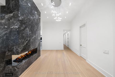 Photo 9 at 72A Oxford Street, Mill Pond, Richmond Hill