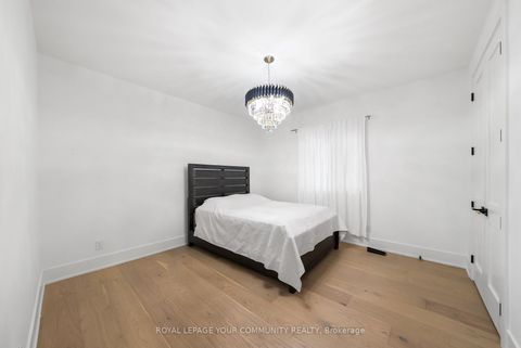 Photo 28 at 72A Oxford Street, Mill Pond, Richmond Hill