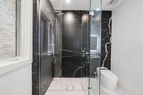 Photo 32 at 72A Oxford Street, Mill Pond, Richmond Hill