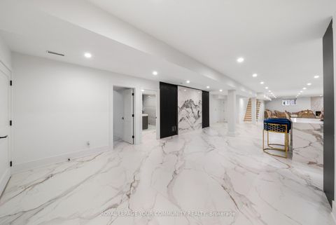 Photo 42 at 72A Oxford Street, Mill Pond, Richmond Hill