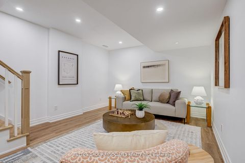 Photo 32 at 466 Montrose Avenue, Little Italy, Toronto