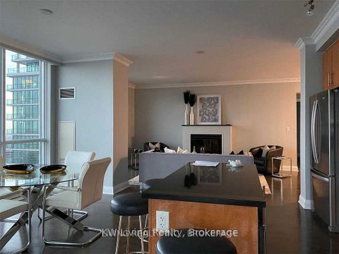 Photo 3 at 4405 - 16 Harbour Street, Waterfront Communities C1, Toronto