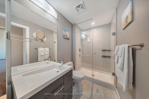 Photo 25 at 1602 - 30 Nelson Street, Waterfront Communities C1, Toronto