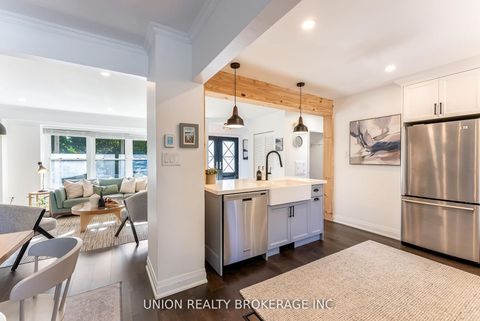 Photo 10 at 32 Bledlow Manor Drive, Guildwood, Toronto