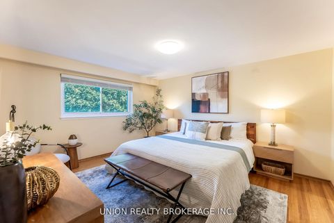 Photo 13 at 32 Bledlow Manor Drive, Guildwood, Toronto