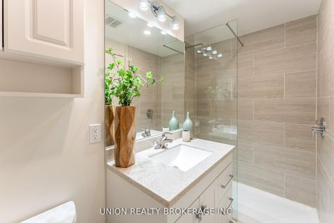 Photo 16 at 32 Bledlow Manor Drive, Guildwood, Toronto