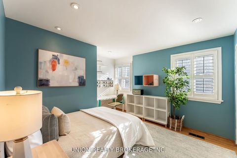 Photo 24 at 32 Bledlow Manor Drive, Guildwood, Toronto