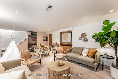 Photo 27 at 32 Bledlow Manor Drive, Guildwood, Toronto