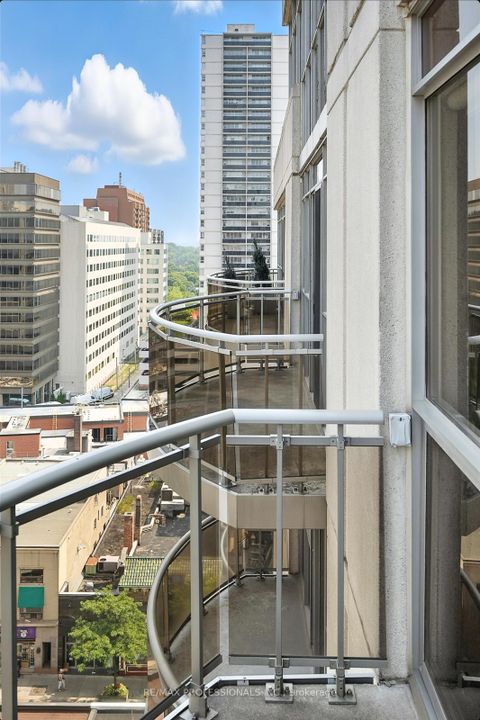 Photo 33 at 1401 - 1430 Yonge Street, St. Clair, Toronto