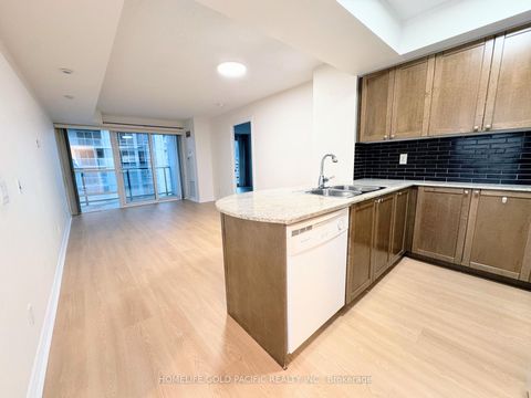 Photo 3 at 2908 - 763 Bay Street, Bay Street Corridor, Toronto