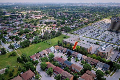 Photo 1 at 17 Brownridge Crescent, Clairville, Toronto