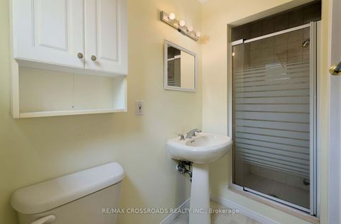 Photo 24 at 17 Brownridge Crescent, Clairville, Toronto