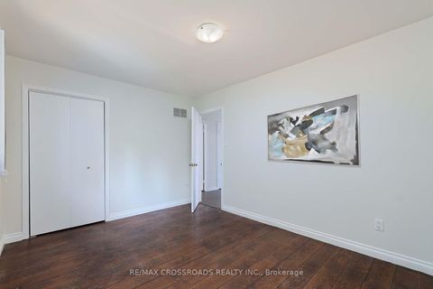 Photo 26 at 17 Brownridge Crescent, Clairville, Toronto