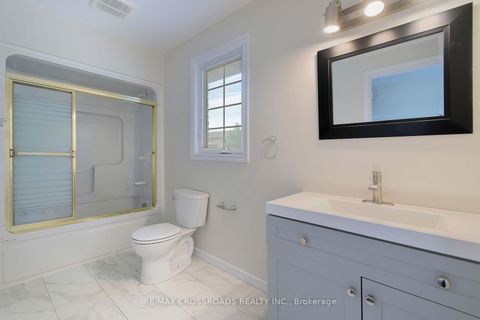 Photo 29 at 17 Brownridge Crescent, Clairville, Toronto