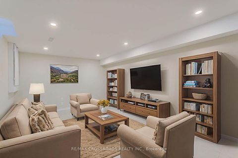 Photo 32 at 17 Brownridge Crescent, Clairville, Toronto