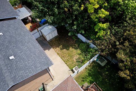 Photo 41 at 17 Brownridge Crescent, Clairville, Toronto