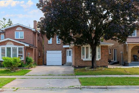 Photo 45 at 17 Brownridge Crescent, Clairville, Toronto