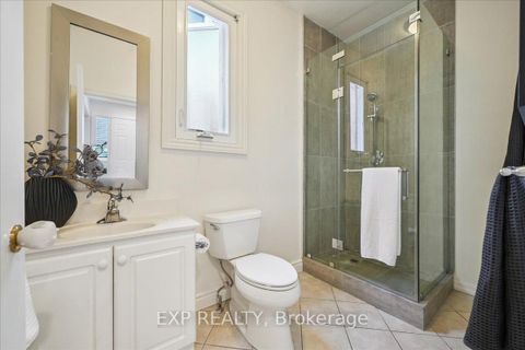 Photo 4 at 1173 Bridlewood Trail, GA Glen Abbey, Oakville