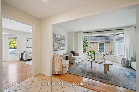 Photo 5 at 1173 Bridlewood Trail, GA Glen Abbey, Oakville