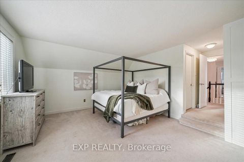 Photo 18 at 1173 Bridlewood Trail, GA Glen Abbey, Oakville