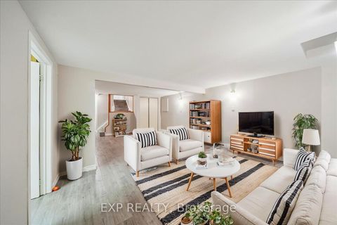 Photo 28 at 1173 Bridlewood Trail, GA Glen Abbey, Oakville