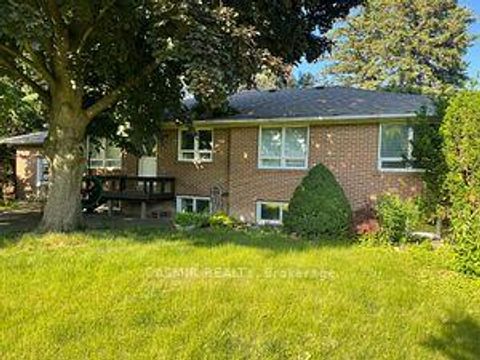 Photo 11 at 31 ORLON Crescent, South Richvale, Richmond Hill