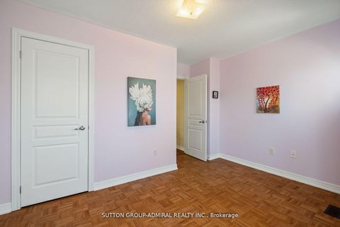 Photo 25 at 11 Thistle Avenue, Jefferson, Richmond Hill