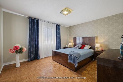 Photo 28 at 11 Thistle Avenue, Jefferson, Richmond Hill