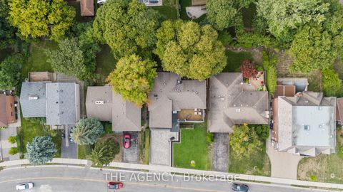 Photo 2 at 92 Citation Drive, Bayview Village, Toronto
