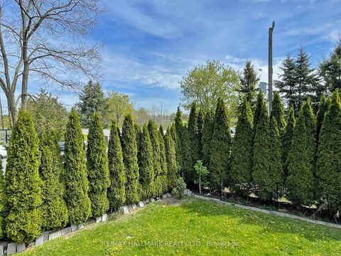 Photo 12 at 2 Snively Street, Oak Ridges Lake Wilcox, Richmond Hill