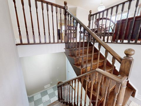 Photo 18 at 2 Snively Street, Oak Ridges Lake Wilcox, Richmond Hill